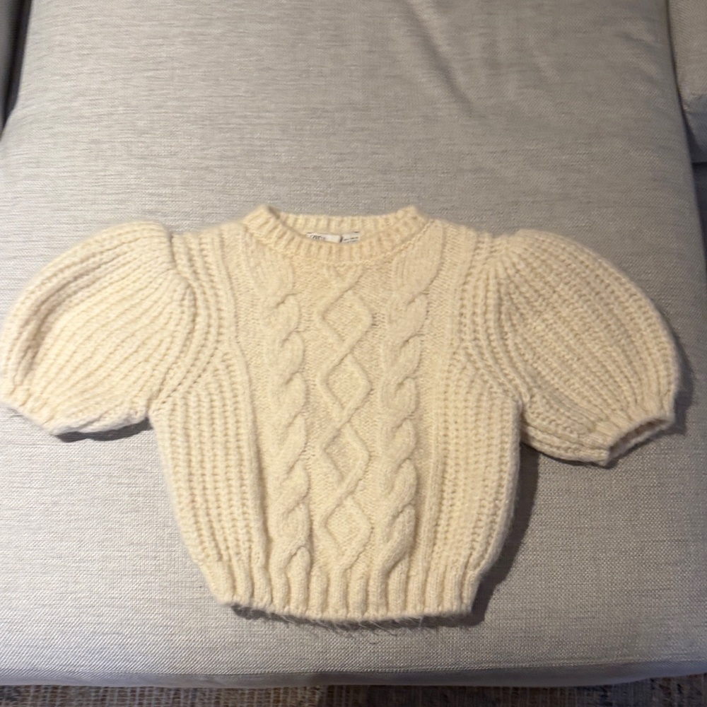 Zara cable knit puff sleeve cropped sweater